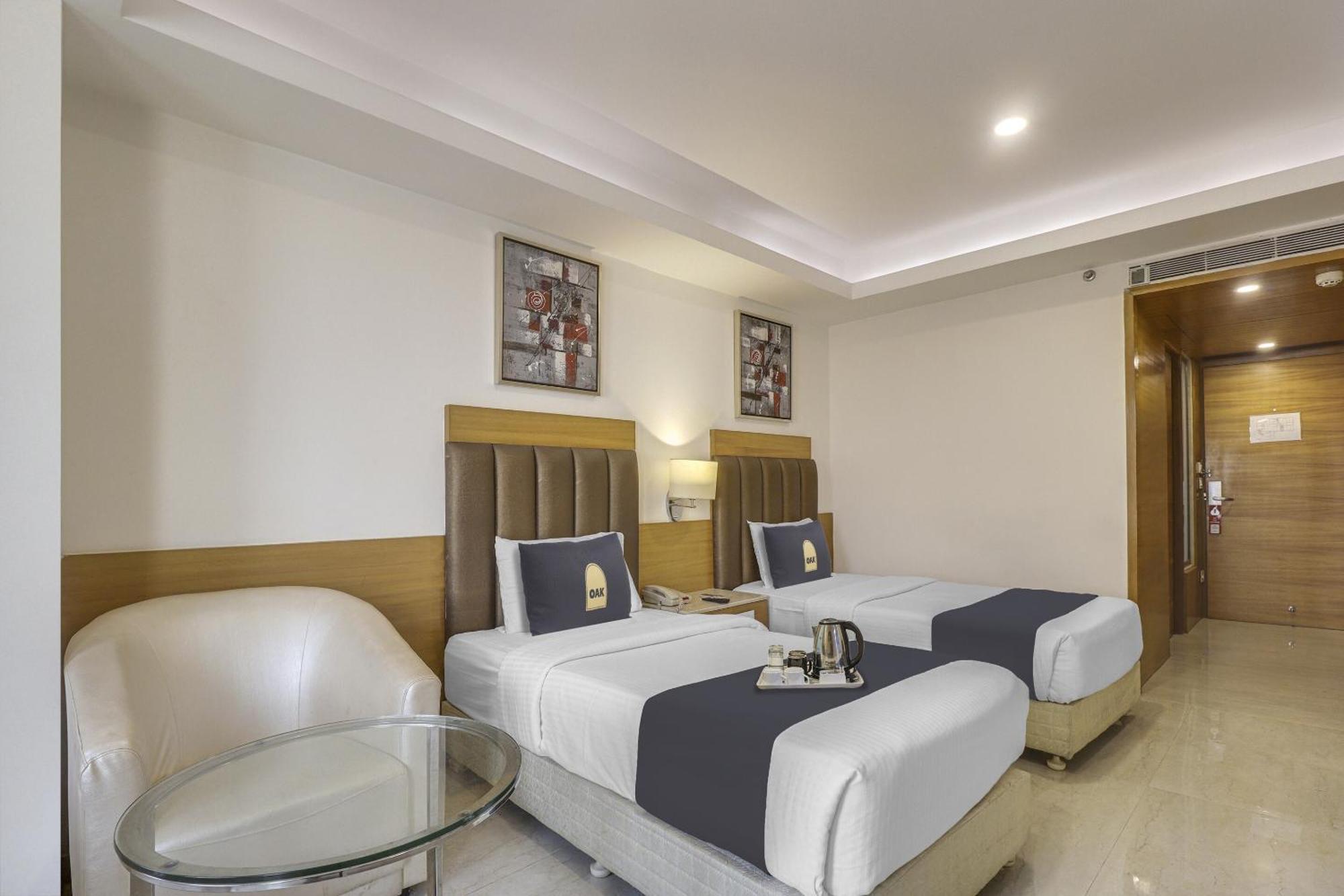 Palette - Le Palace Chennai